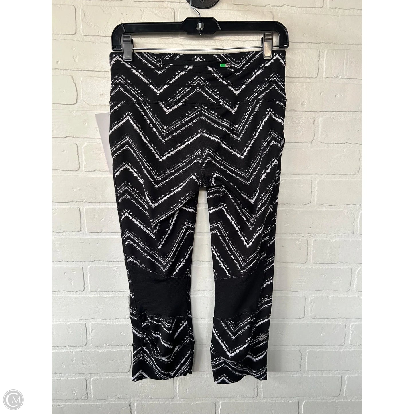 Athletic Capris By Athleta In Black & White, Size: 4
