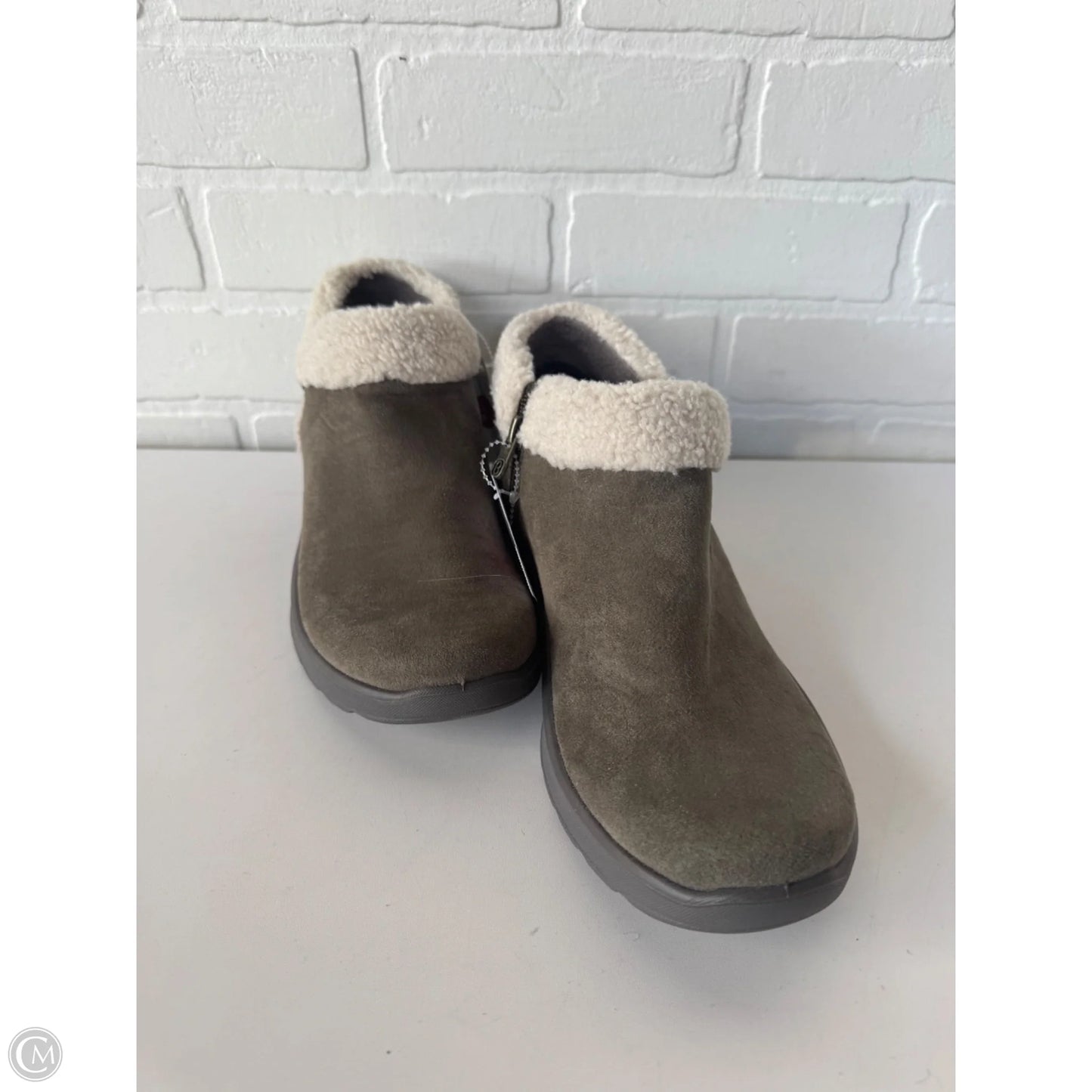 Boots Ankle Flats By Bzees In Green, Size: 10