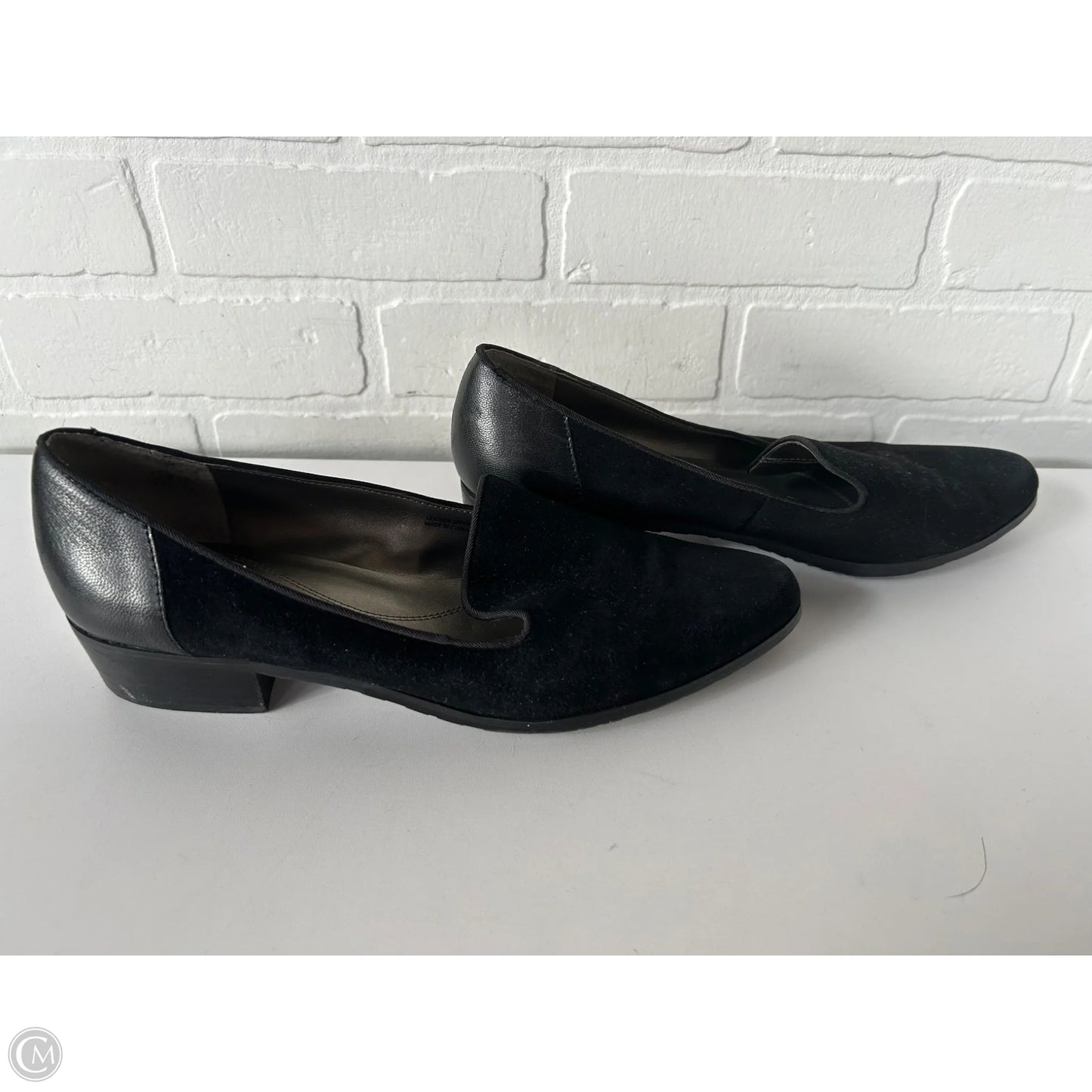 Shoes Flats By Tahari In Black, Size: 9.5