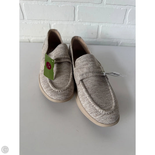 Shoes Flats By Vivaia In Tan, Size: 7