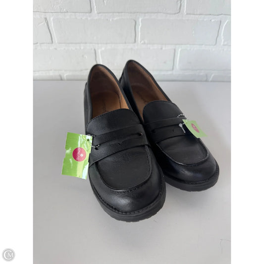 Shoes Flats By Bare Traps In Black, Size: 7.5