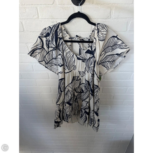 Dress Casual Short By Clothes Mentor In Blue & Cream, Size: M