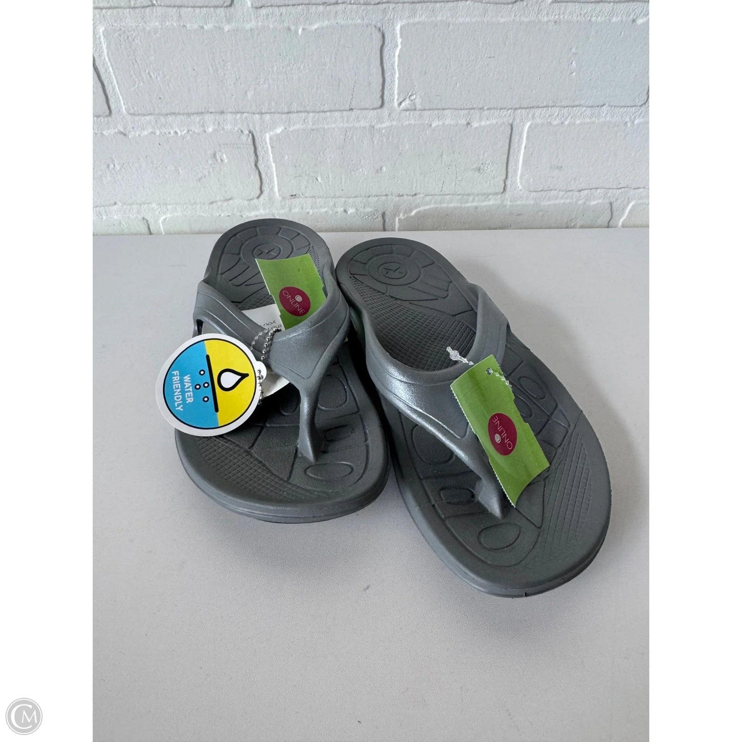 Sandals Flip Flops By Aetrex In Grey, Size: 7