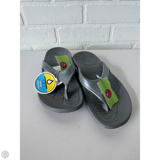 Sandals Flip Flops By Aetrex In Grey, Size: 7