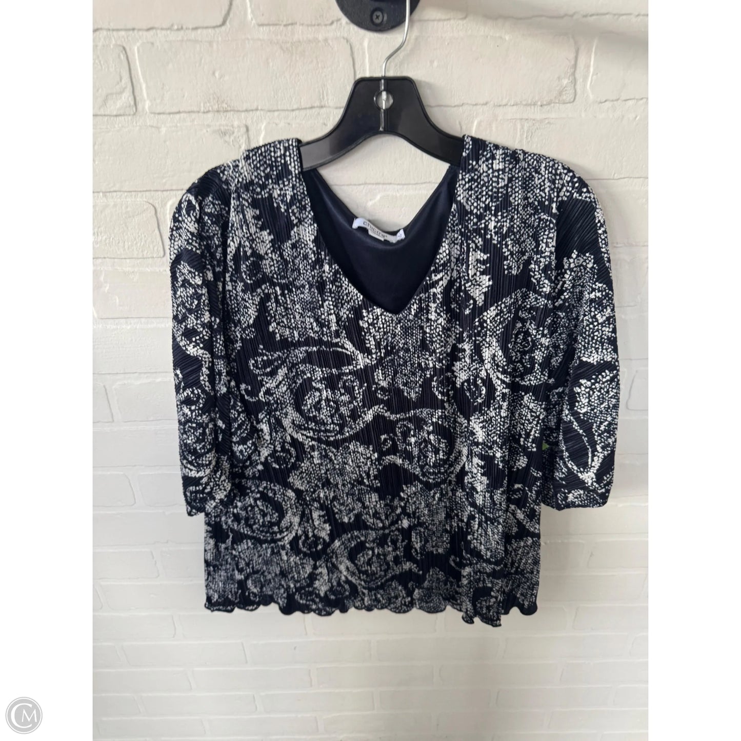 Blouse Short Sleeve By Chicos In Blue & White, Size: M