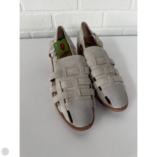 Shoes Flats By Vaneli In Grey, Size: 9