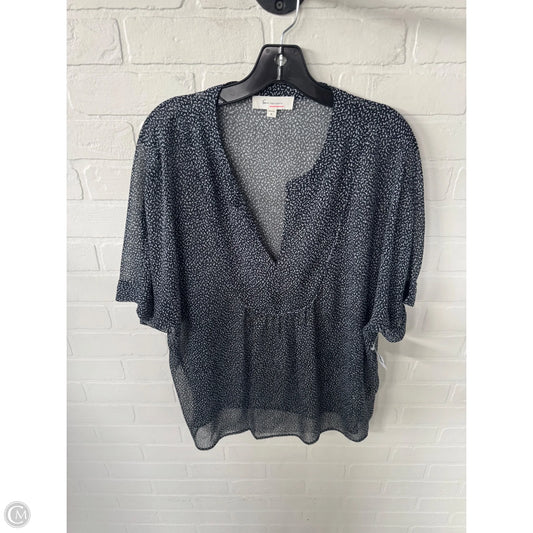 Top Short Sleeve By Two By Vince Camuto In Blue & White, Size: M