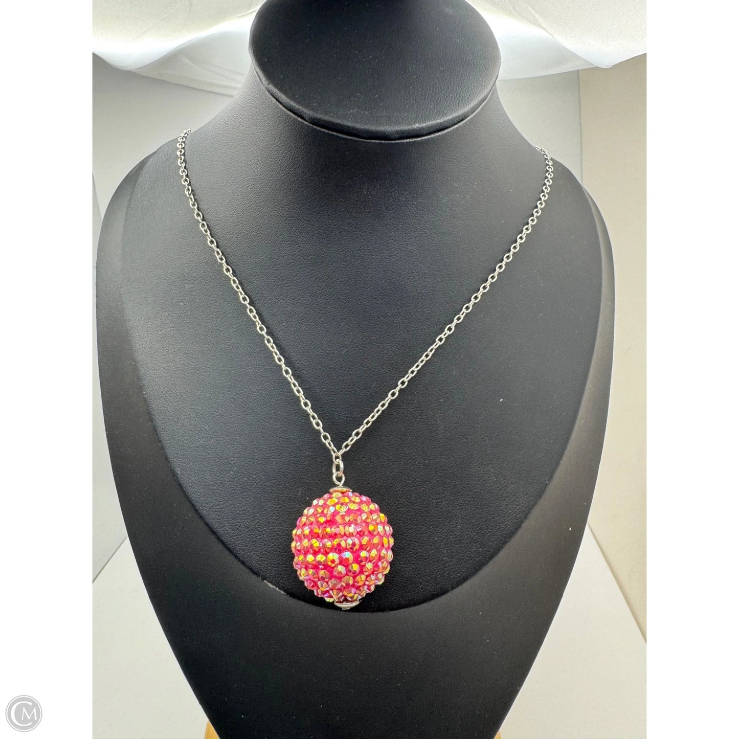 Necklace Pendant By Clothes Mentor