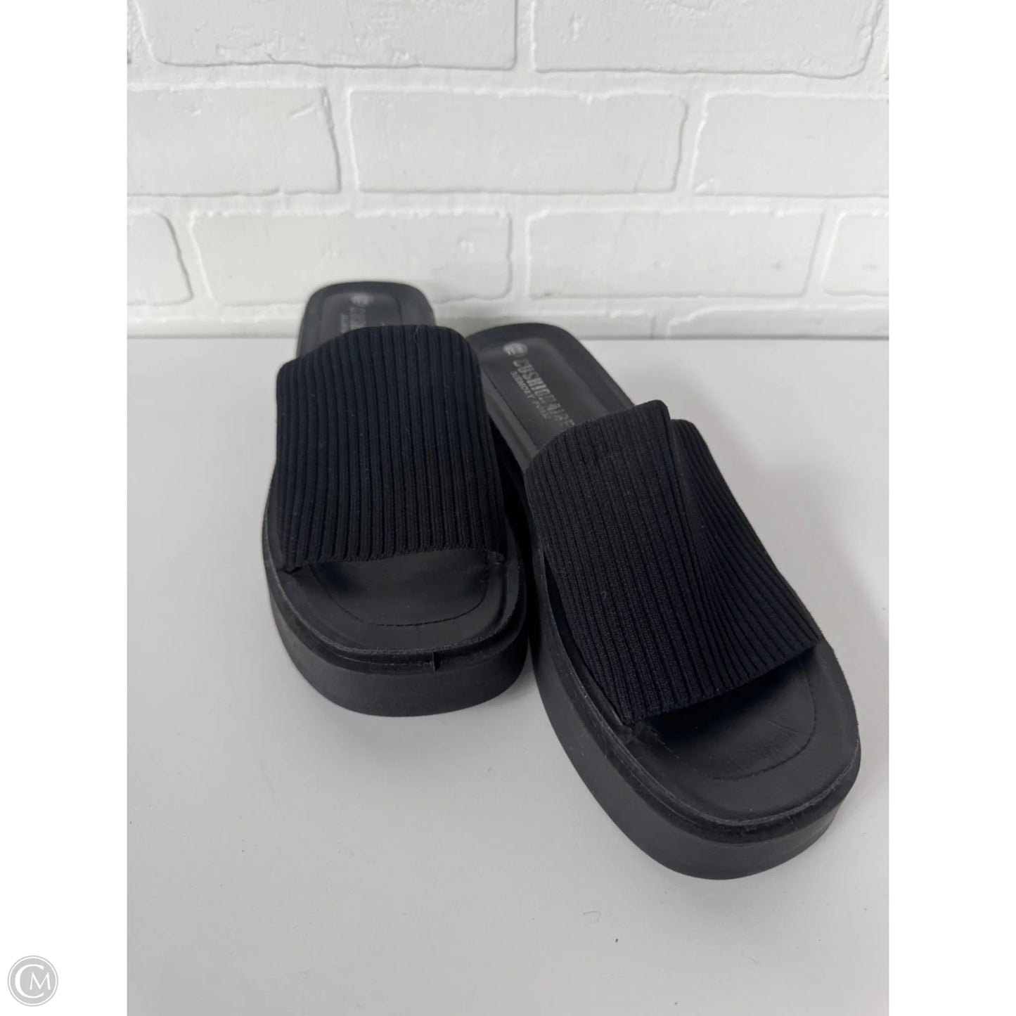 Sandals Flats By Cushionaire In Black, Size: 8.5