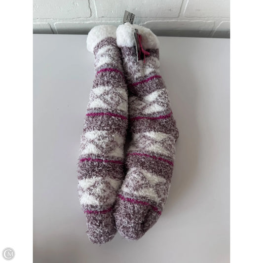Socks By Cuddl Duds In Pink & White, Size: Osfm