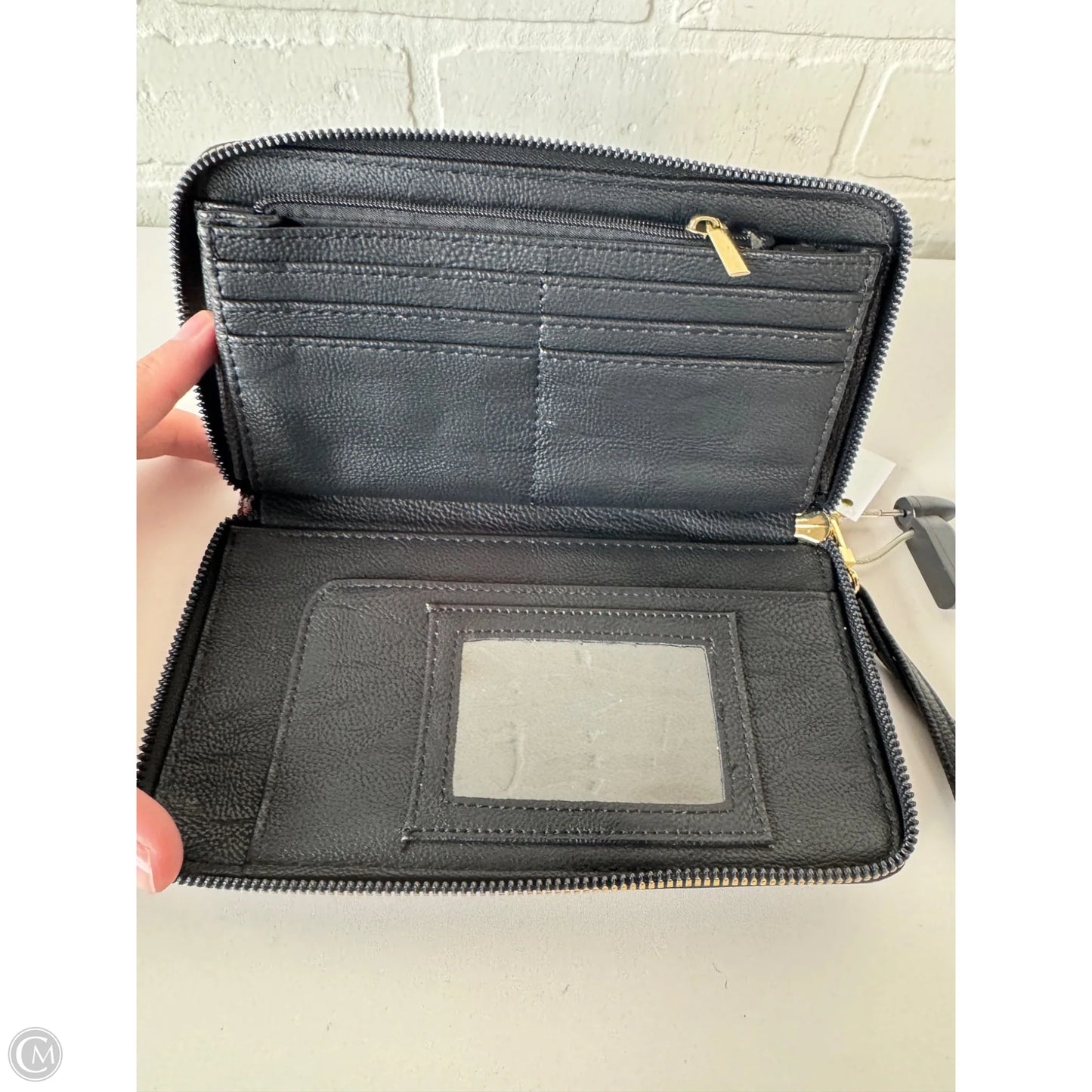 Wristlet By Betsey Johnson, Size: Small