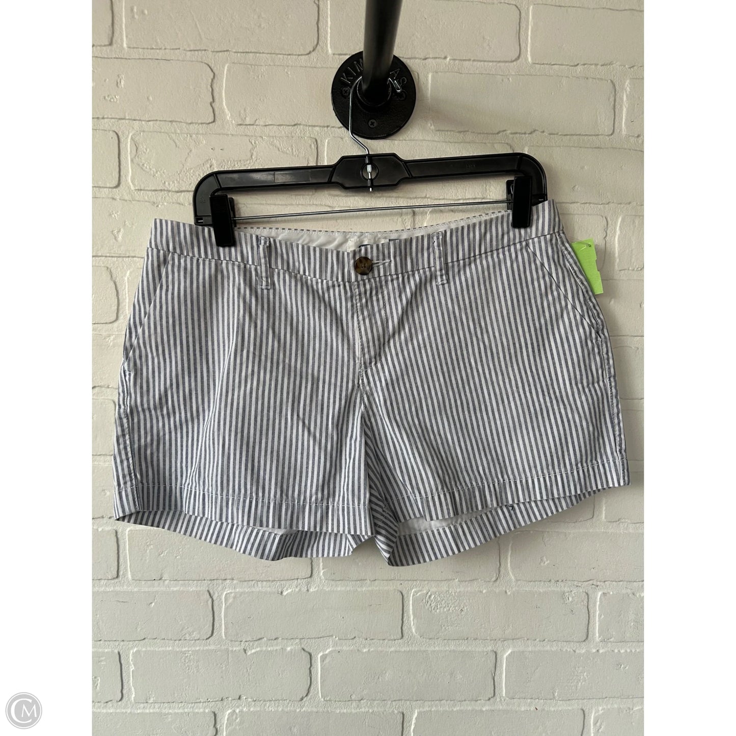 Shorts By Old Navy In Grey & White, Size: 6