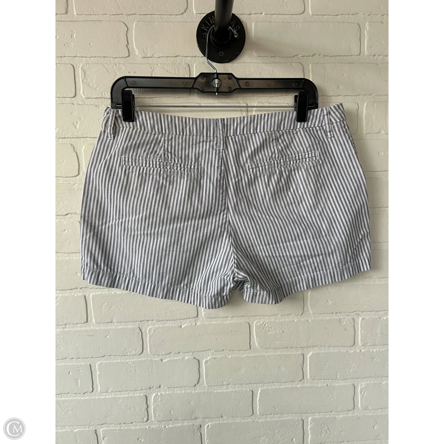 Shorts By Old Navy In Grey & White, Size: 6