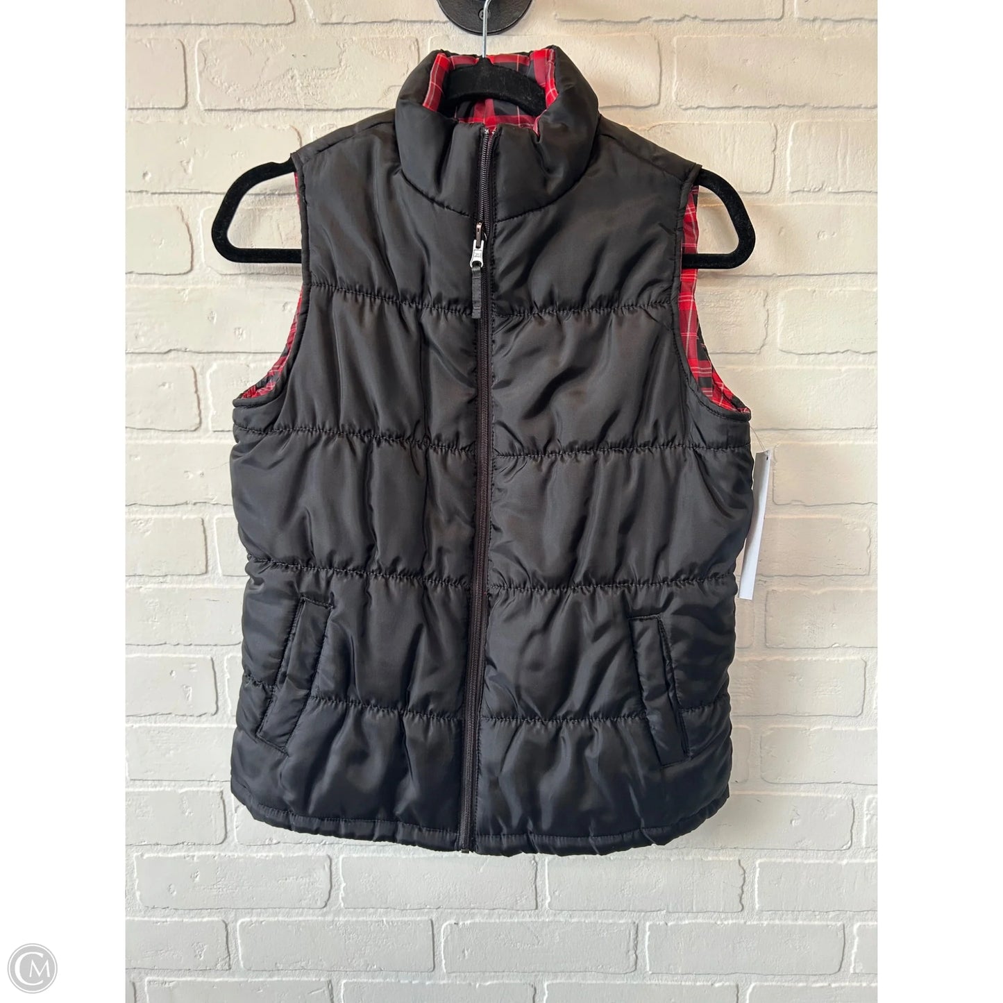 Vest Puffer & Quilted By Merona In Black & Red, Size: S