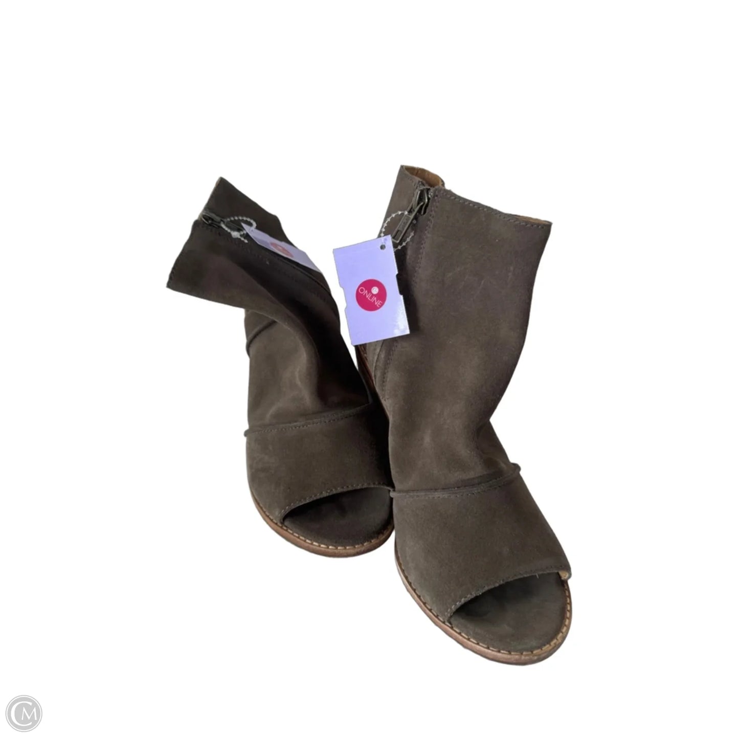 Sandals Designer By Ugg In Brown, Size: 9