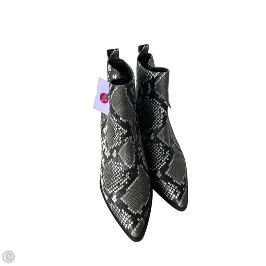 Boots Ankle Heels By Treasure And Bond In Snakeskin Print, Size: 8.5