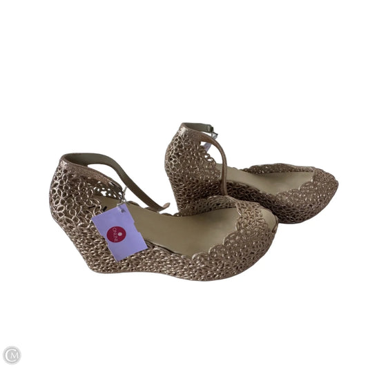 Sandals Heels Wedge By Chic In Gold, Size: 10