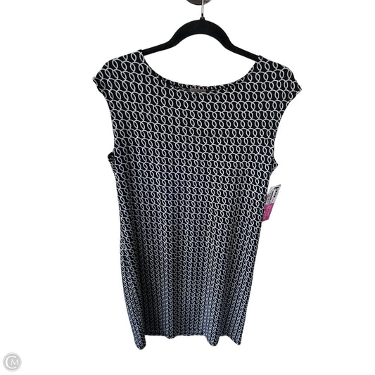 Dress Casual Short By Chicos In Black & White, Size: M