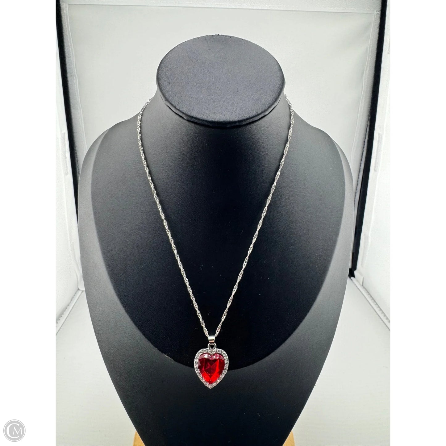 Necklace Pendant By Clothes Mentor