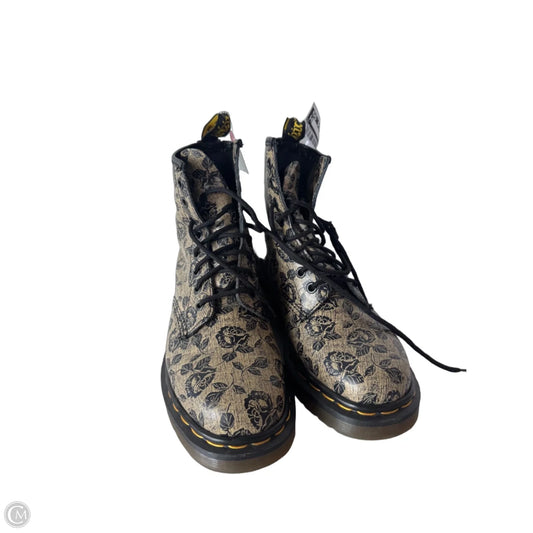Boots Designer By Dr Martens In Black & Cream, Size: 6