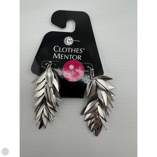 Earrings Dangle/drop By Clothes Mentor