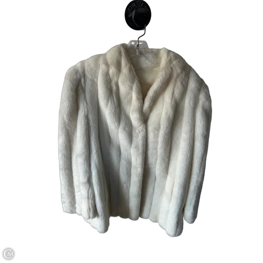 Coat Faux Fur & Sherpa By Clothes Mentor In Ivory, Size: M