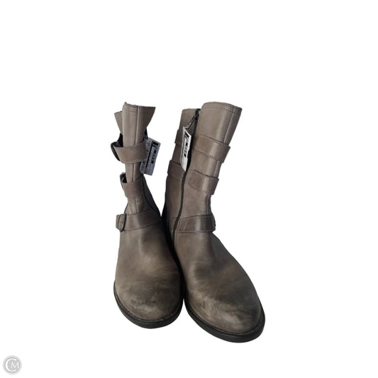 Boots Mid-calf Flats By Born In Grey, Size: 7