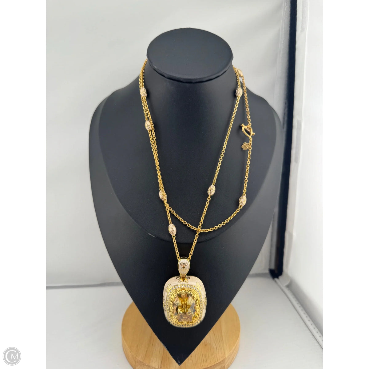 Necklace Pendant By Cmb