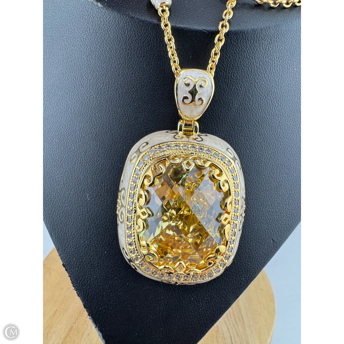 Necklace Pendant By Cmb