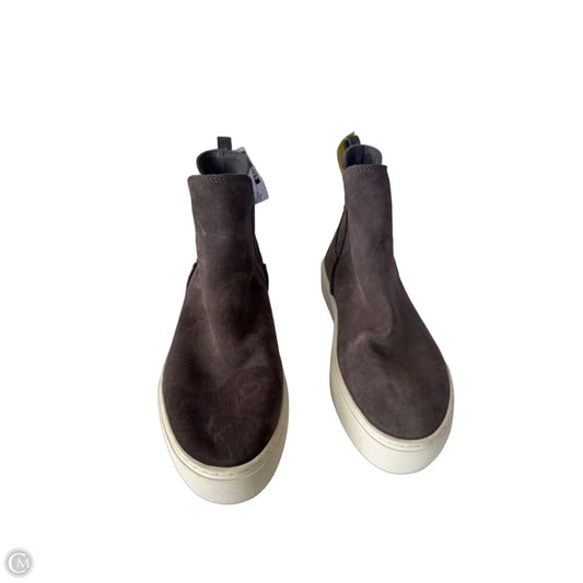 Boots Designer By Ugg In Grey, Size: 9