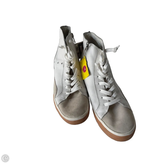 Shoes Sneakers By Dolce Vita In Tan & White, Size: 8