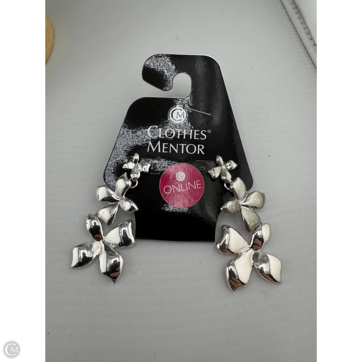 Earrings Dangle/drop By Clothes Mentor