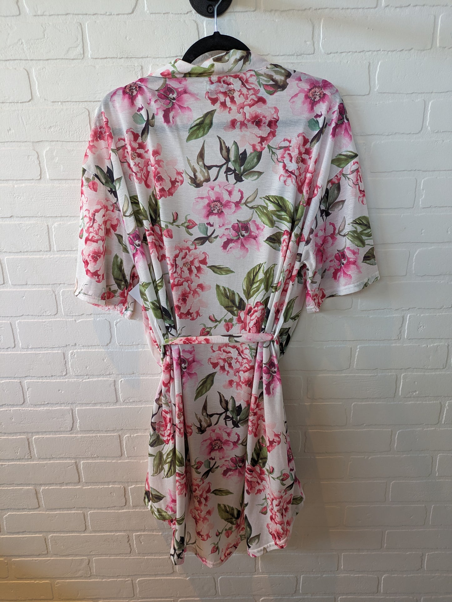 Robe By Show Me Your Mumu  Size: Onesize