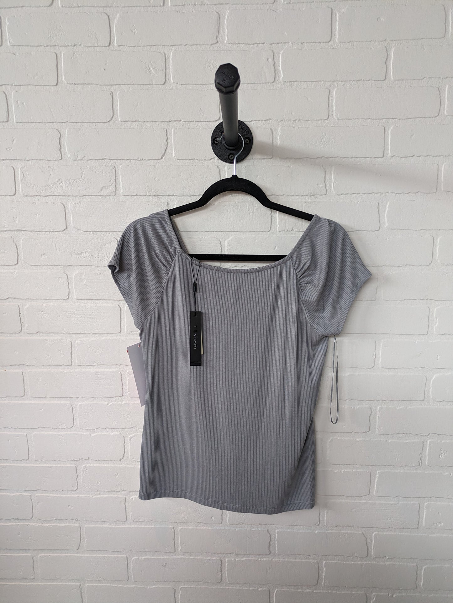 Top Short Sleeve By T Tahari  Size: M