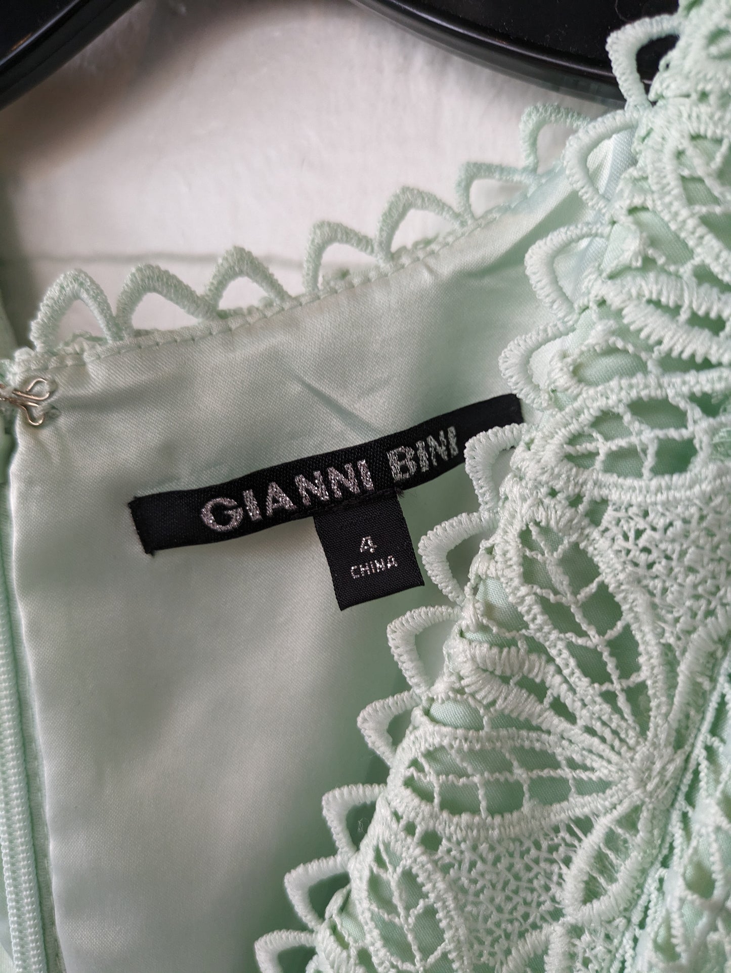 Dress Party Short By Gianni Bini  Size: S