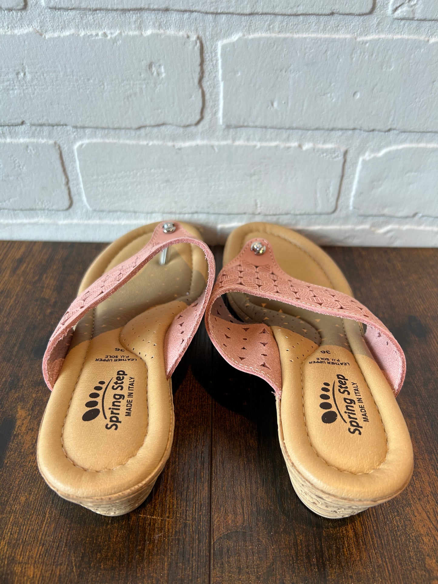 Sandals Flats By Spring Step  Size: 5.5