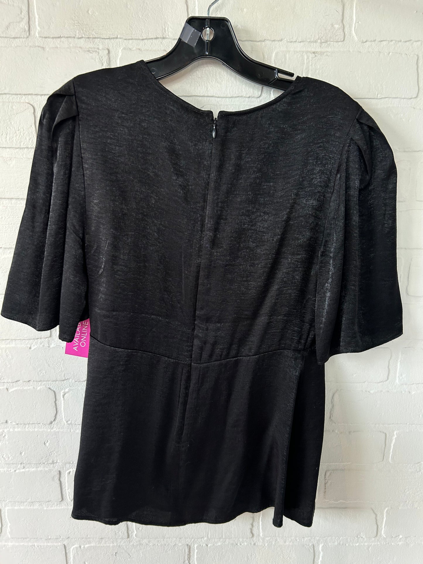 Top Short Sleeve By Express  Size: S