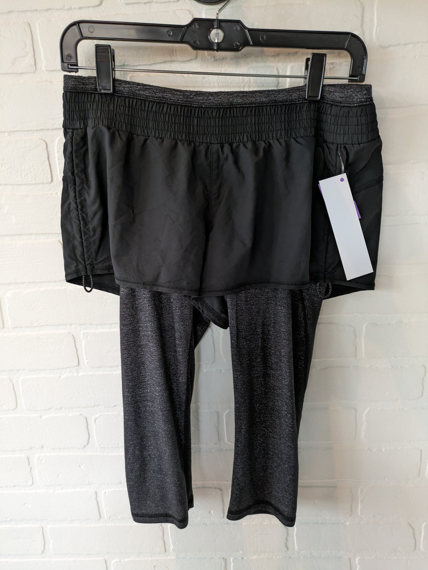 Black Athletic Leggings Capris Athleta, Size 2