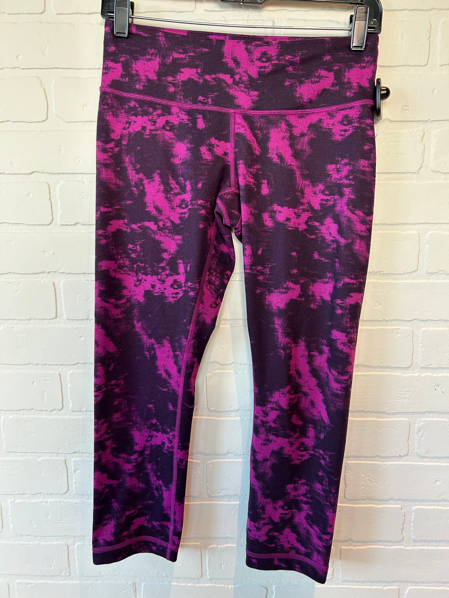 Pink Athletic Leggings Capris Lululemon, Size 6