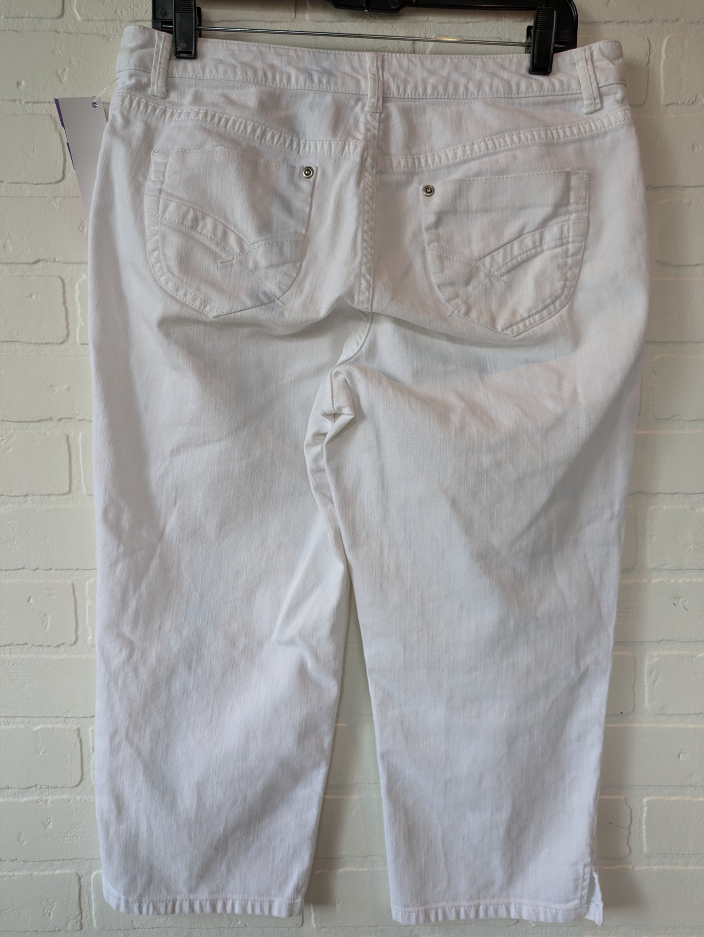 White Capris Chicos, Size 8