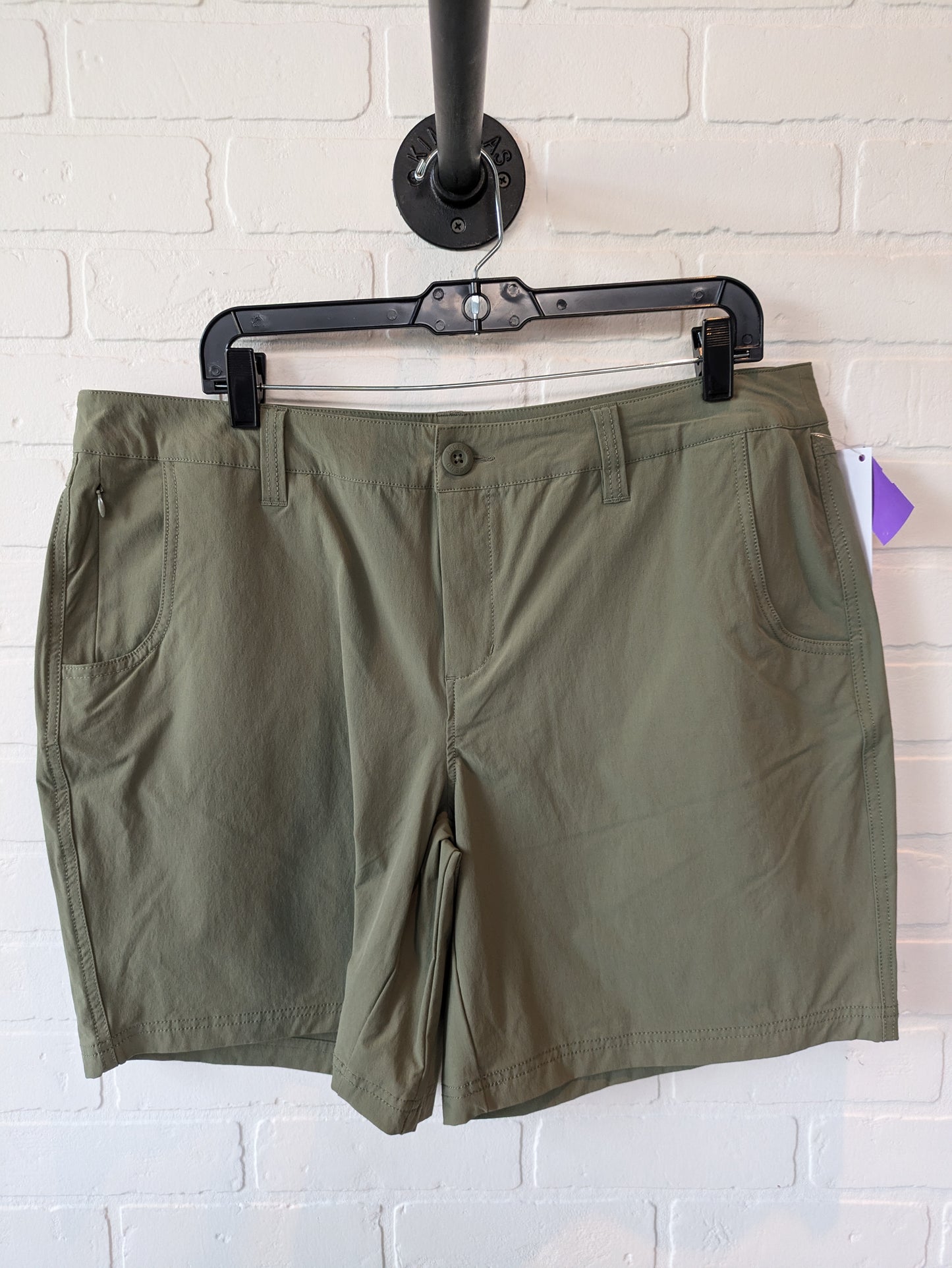 Green Athletic Shorts Clothes Mentor, Size 18