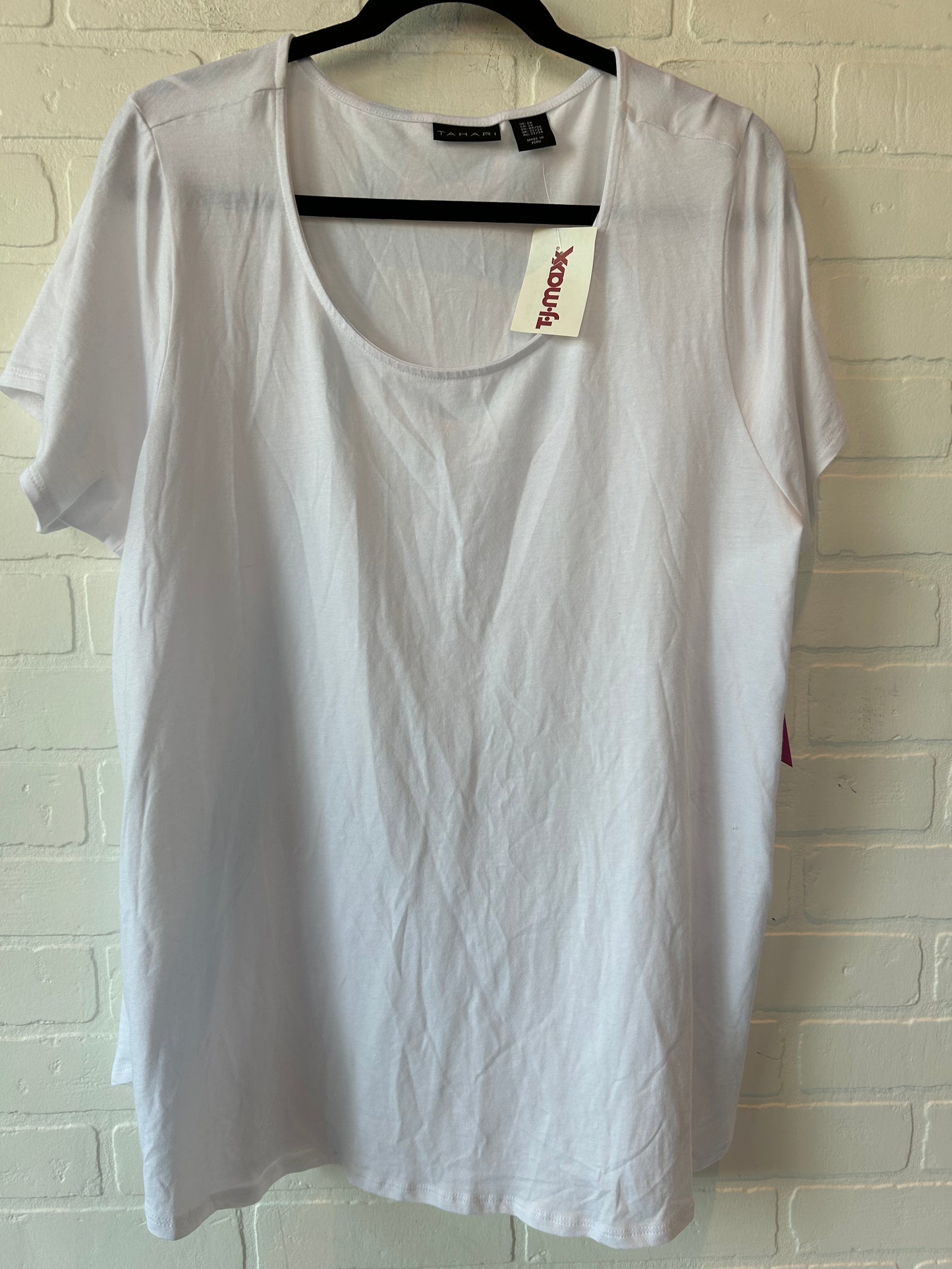 White Top Short Sleeve Basic Tahari By Arthur Levine, Size 2x