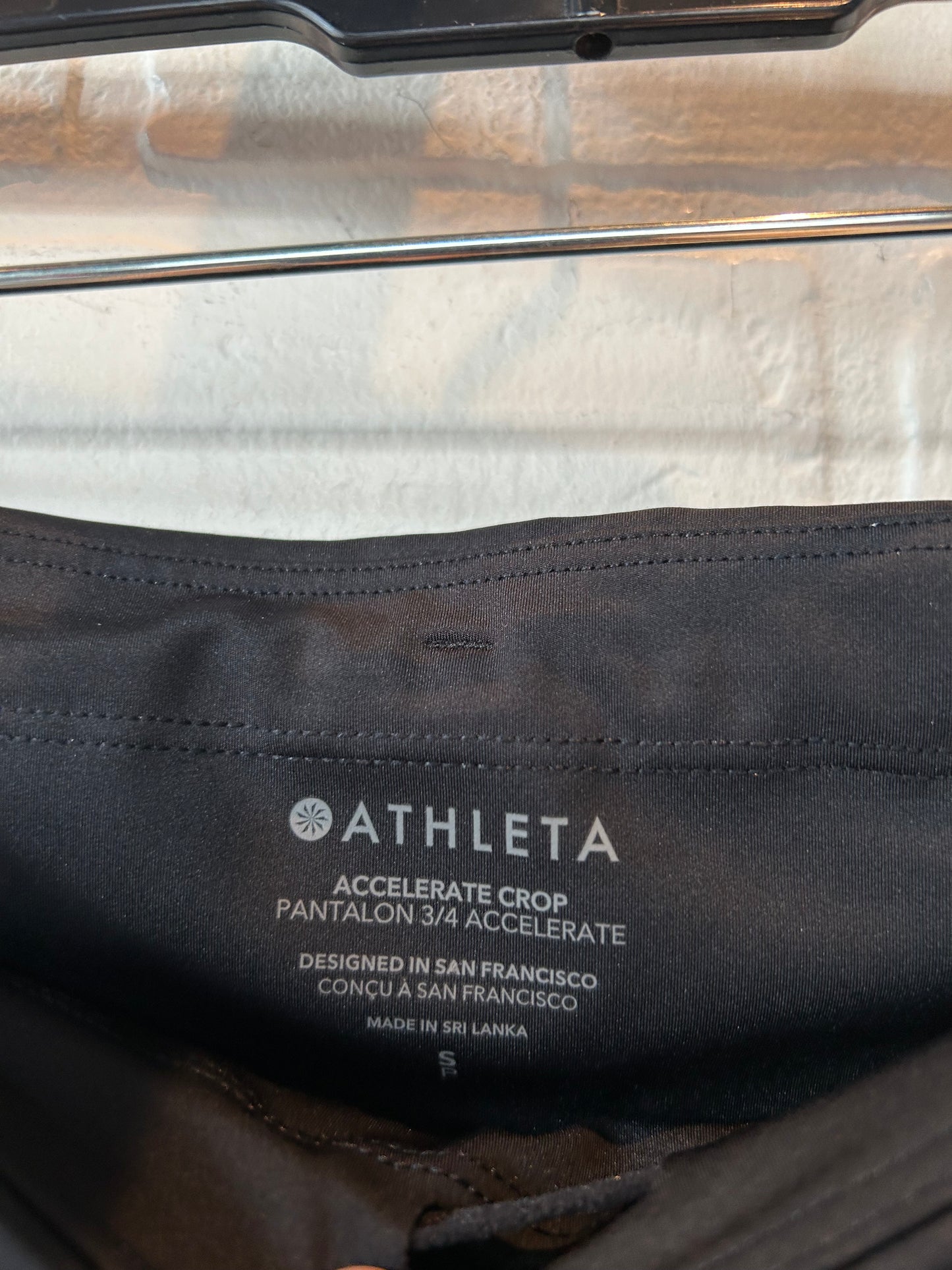 Black Athletic Leggings Capris Athleta, Size 4