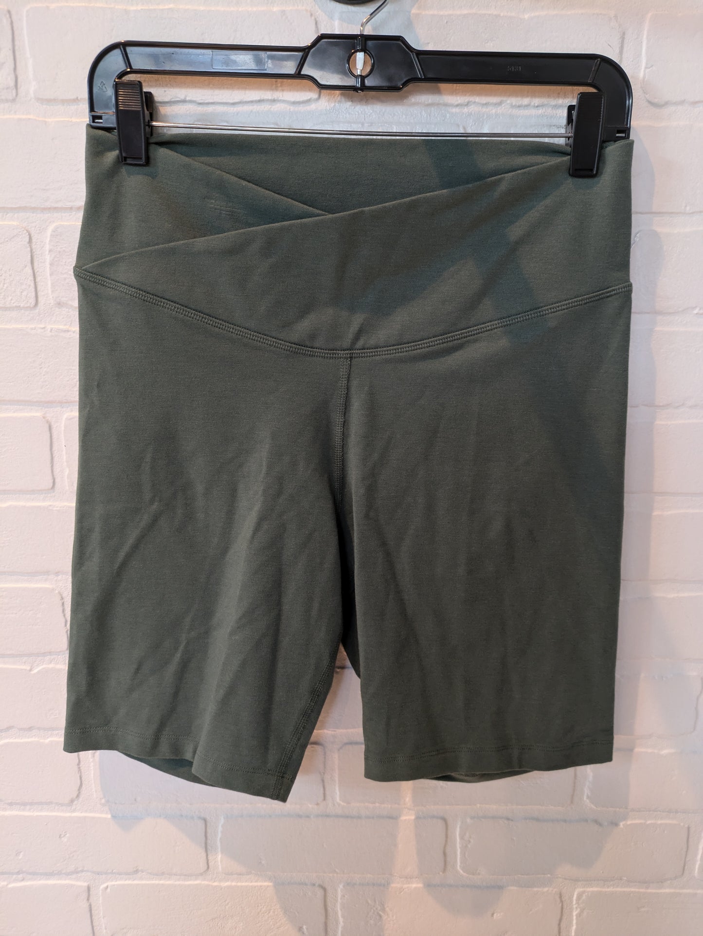 Athletic Shorts By Old Navy In Green, Size: 12