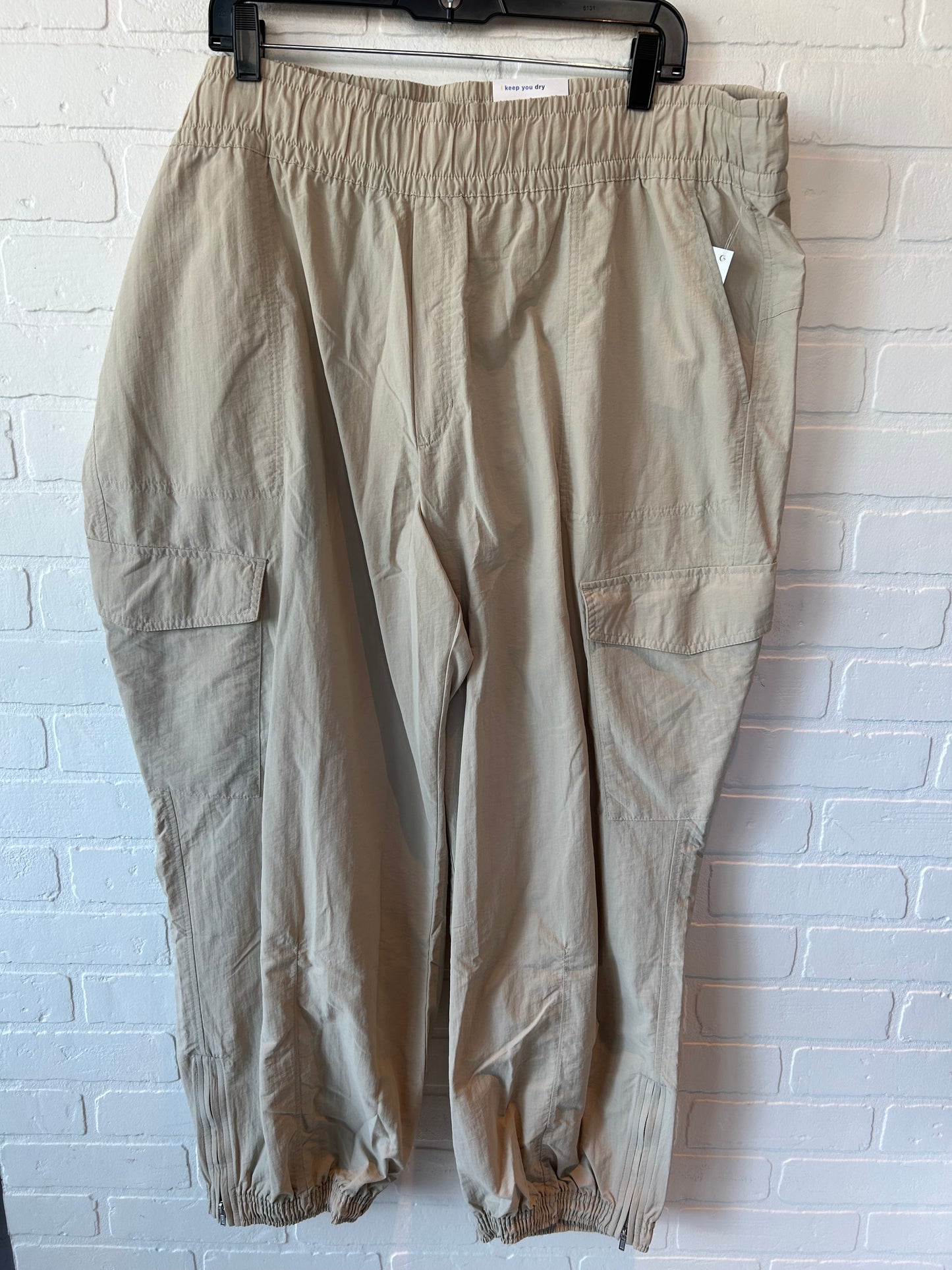 Athletic Pants By Old Navy In Tan, Size: 18