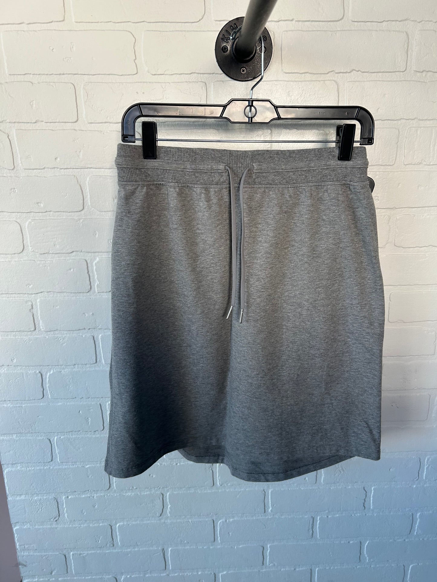 Athletic Skirt By Lululemon In Grey, Size: 8