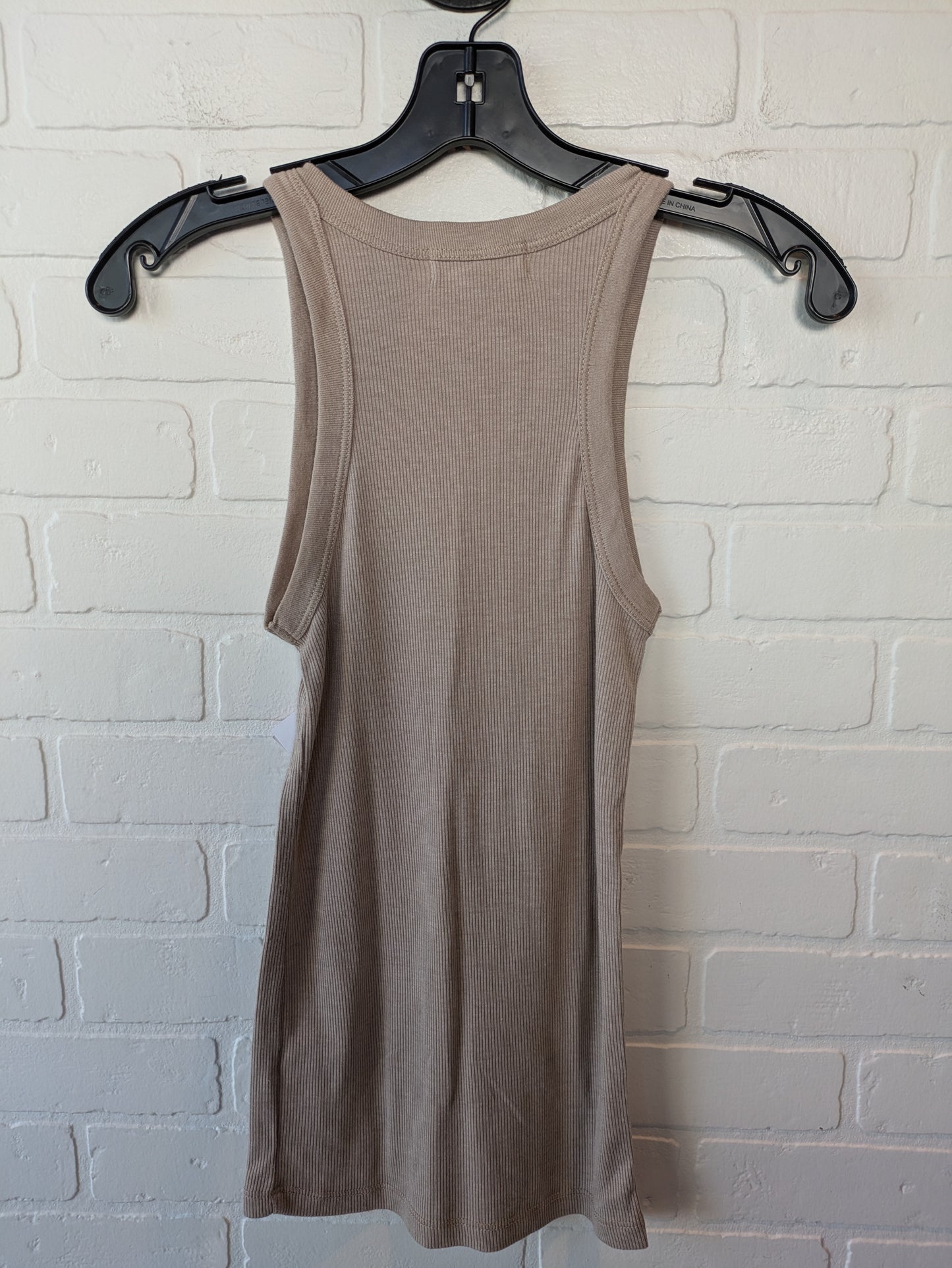 Top Sleeveless Basic By Treasure And Bond In Tan, Size: Xs