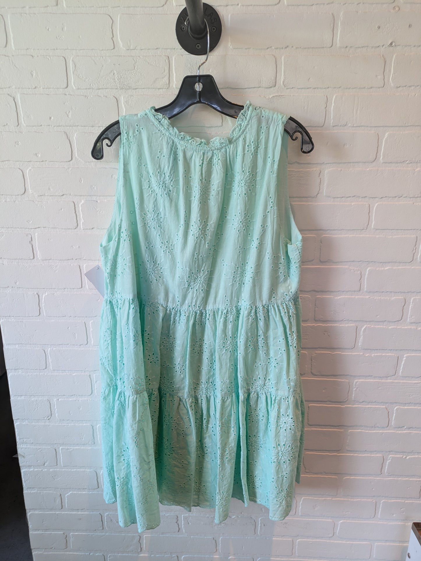 Dress Casual Short By Bb Dakota In Green, Size: L