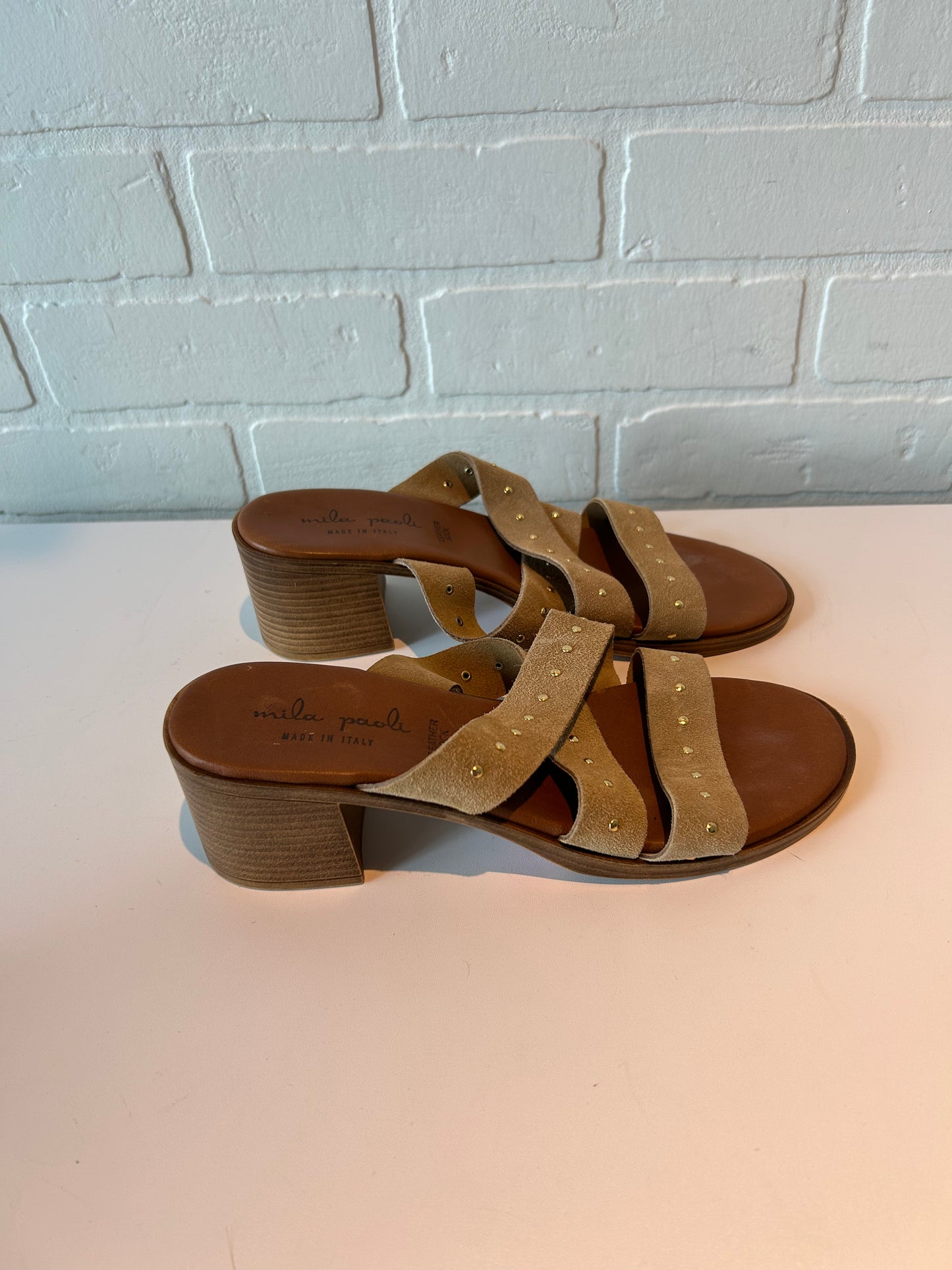 Sandals Heels Kitten By Clothes Mentor In Tan, Size: 6.5