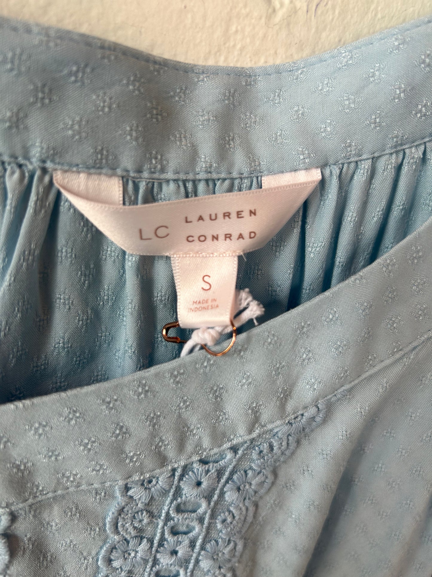 Top Long Sleeve By Lc Lauren Conrad In Blue, Size: S